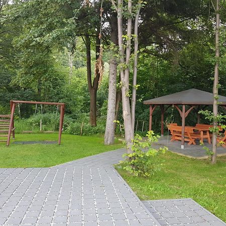 Apartament Z Liskiem Щирк Екстериор снимка